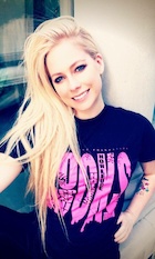 Avril Lavigne : avril-lavigne-1474325910.jpg