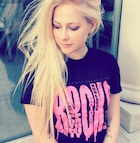 Avril Lavigne : avril-lavigne-1476794565.jpg