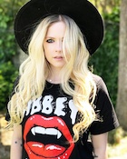 Avril Lavigne in General Pictures, Uploaded by: Guest