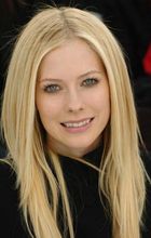 Avril Lavigne : avril_lavigne_1176139519.jpg