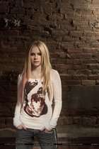 Avril Lavigne : avril_lavigne_1202589081.jpg