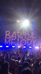 Bars and Melody : TI4U1535071802.jpg