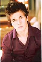 Beau Mirchoff : TI4U_u1158081311.jpg