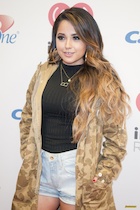 Becky G : becky-g-1454096250.jpg