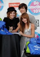 Bella Thorne : TI4U_u1281844646.jpg