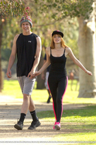 Bella Thorne : bella-thorne-1361943977.jpg