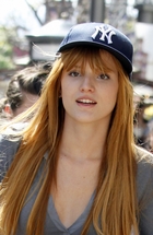 Bella Thorne : bella-thorne-1373823064.jpg