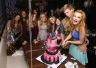 Bella Thorne : bella-thorne-1381437640.jpg