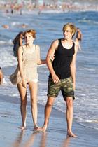 Bella Thorne : bella-thorne-1382471011.jpg