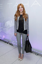 Bella Thorne : bella-thorne-1392565303.jpg