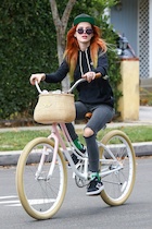 Bella Thorne : bella-thorne-1480356361.jpg