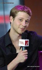 Benjamin McKenzie : TI4U_u1142634266.jpg