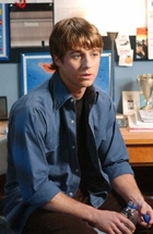 Benjamin McKenzie : TI4U_u1142920937.jpg