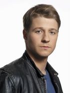 Benjamin McKenzie : TI4U_u1142963556.jpg