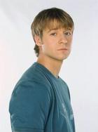 Benjamin McKenzie : TI4U_u1142963581.jpg