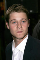 Benjamin McKenzie : benjamin_mckenzie_1193588530.jpg