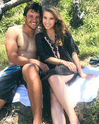 Bindi Irwin : bindi-irwin-1624055907.jpg