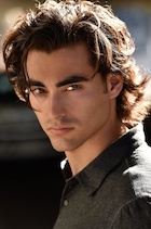 Blake Michael : blake-michael-1475292203.jpg