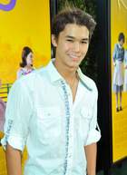 Booboo Stewart : boo-boo-stewart-1332659112.jpg