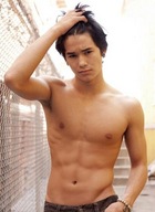 Booboo Stewart : boo-boo-stewart-1334188035.jpg