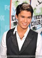 Booboo Stewart : boo-boo-stewart-1339201990.jpg