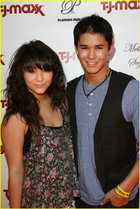 Booboo Stewart : boo-boo-stewart-1339207379.jpg