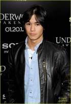 Booboo Stewart : boo-boo-stewart-1339226358.jpg