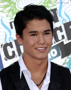 Booboo Stewart : boo-boo-stewart-1351437754.jpg