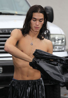 Booboo Stewart : boo-boo-stewart-1357066132.jpg