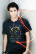 Booboo Stewart : boo-boo-stewart-1359308714.jpg