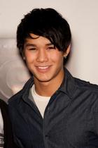 Booboo Stewart : boo_boo_stewart_1266702840.jpg