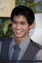 Booboo Stewart : boo_boo_stewart_1266722082.jpg