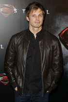 Bradley James : bradley-james-1372627434.jpg