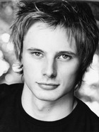 Bradley James : bradleyjames_1251873658.jpg