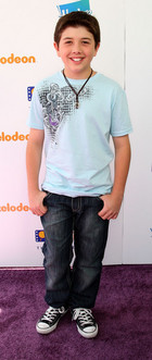 Bradley Steven Perry : bradley-steven-perry-1315737103.jpg