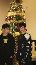 Brandon Rowland : TI4U1545537602.jpg