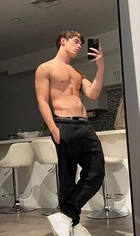 Brandon Rowland in General Pictures, Uploaded by: Guest