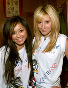 Brenda Song : TI4U_u1189268027.jpg