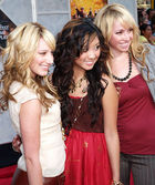 Brenda Song : TI4U_u1189443222.jpg