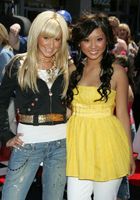 Brenda Song : brenda_song_1190130968.jpg