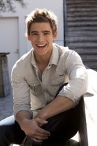 Brenton Thwaites : brenton-thwaites-1340017476.jpg