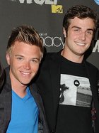 Brett Davern : brett-davern-1361336202.jpg