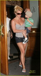 Britney Spears : britney_spears_1251239056.jpg