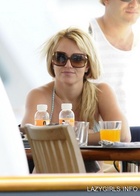 Britney Spears : britney_spears_1258781381.jpg