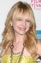 Britt Robertson : brittanyrobertson_1303265035.jpg