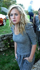 Britt Robertson : brittanyrobertson_1303683931.jpg