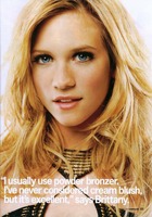 Brittany Snow : brittanysnow_1219047575.jpg