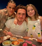 Brooklyn Beckham : TI4U1572725995.jpg