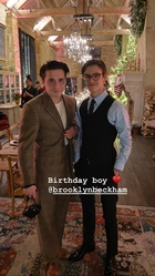 Brooklyn Beckham : TI4U1583345149.jpg