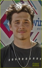 Brooklyn Beckham : brooklyn-beckham-1536760087.jpg